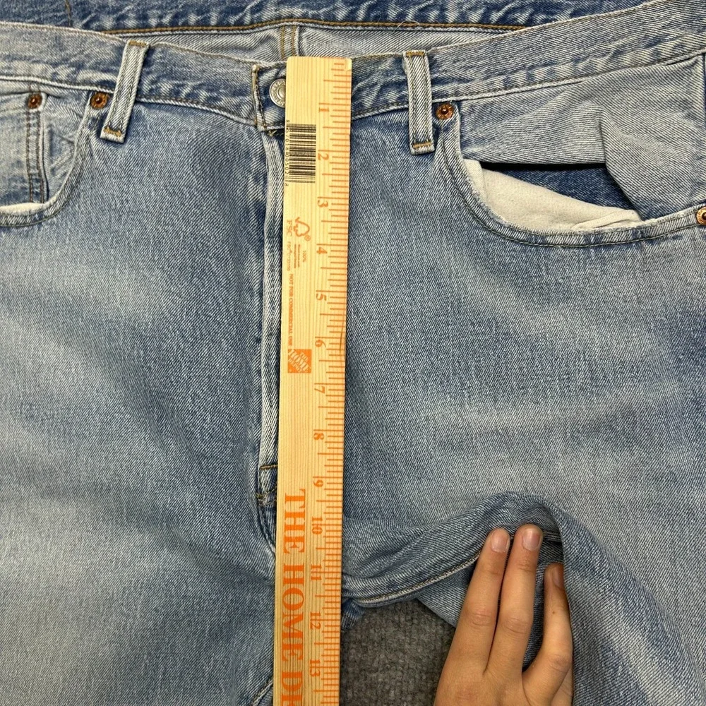 Levi's 501 Original Fit Jeans Men's Blue Denim Button‎ Fly Straight Leg - 39X30